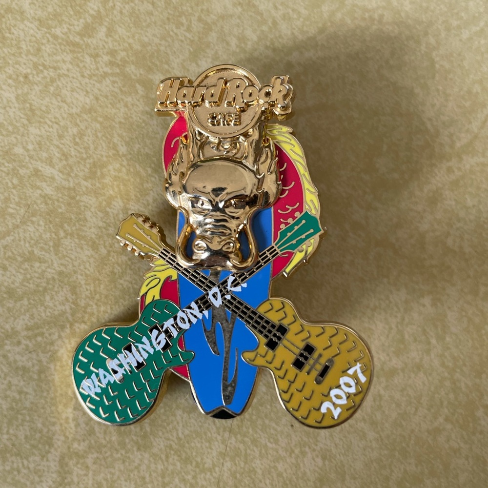 Hard Rock Cafe 2007 Washington D.C. Dragon pin